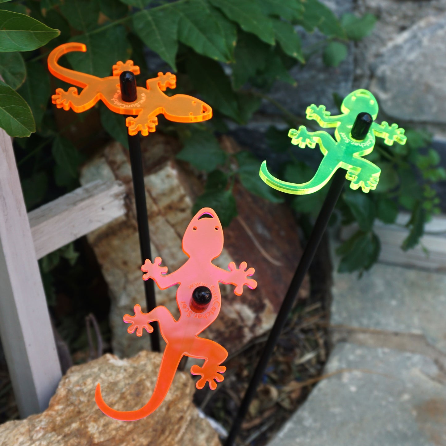 SunCatcher Set of 3 Gecko Glowing from Dawn to Dusk Playful Garden Ornament