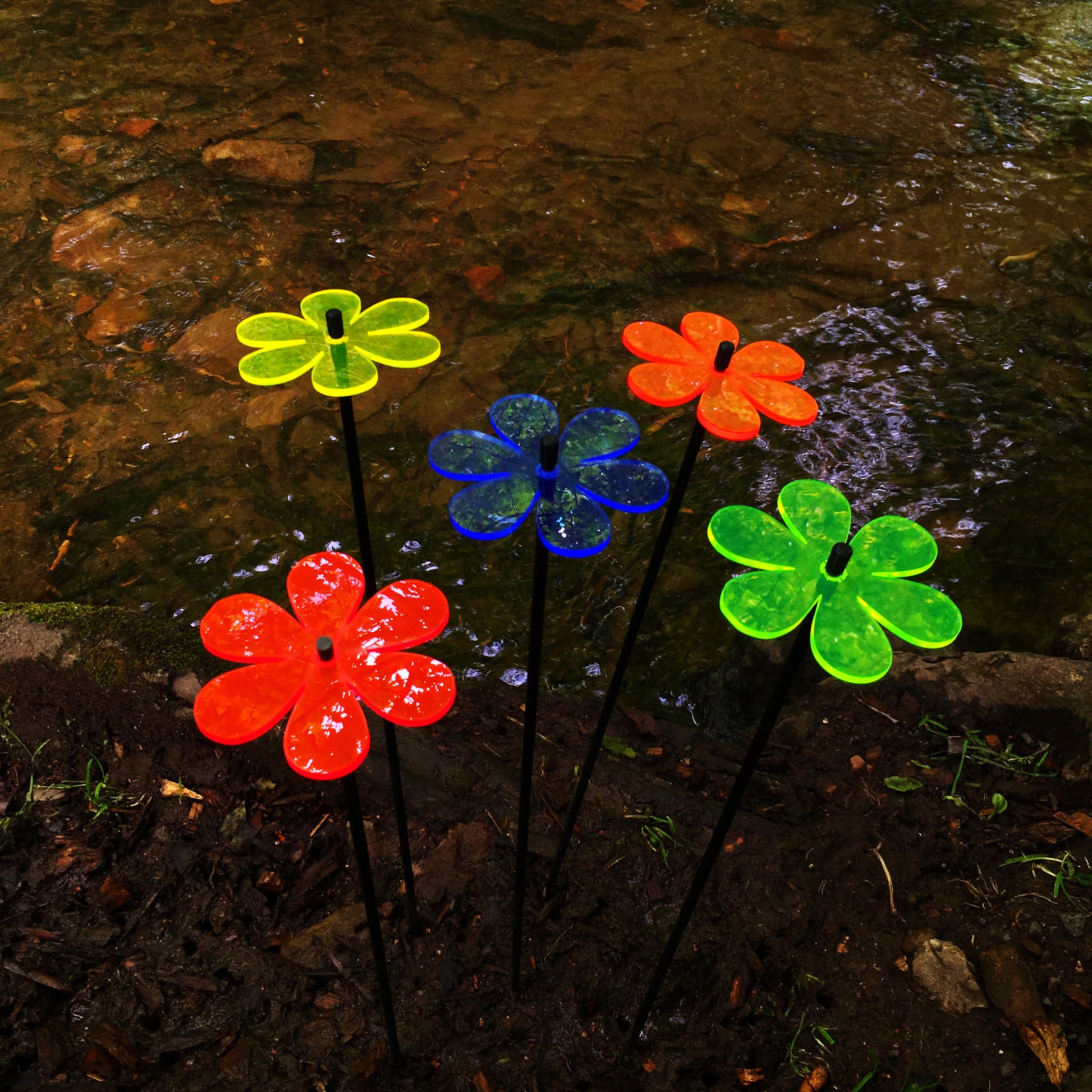 medium SunCatcher Garden Decor Ornament Set of 5 Daisy in mixed colours