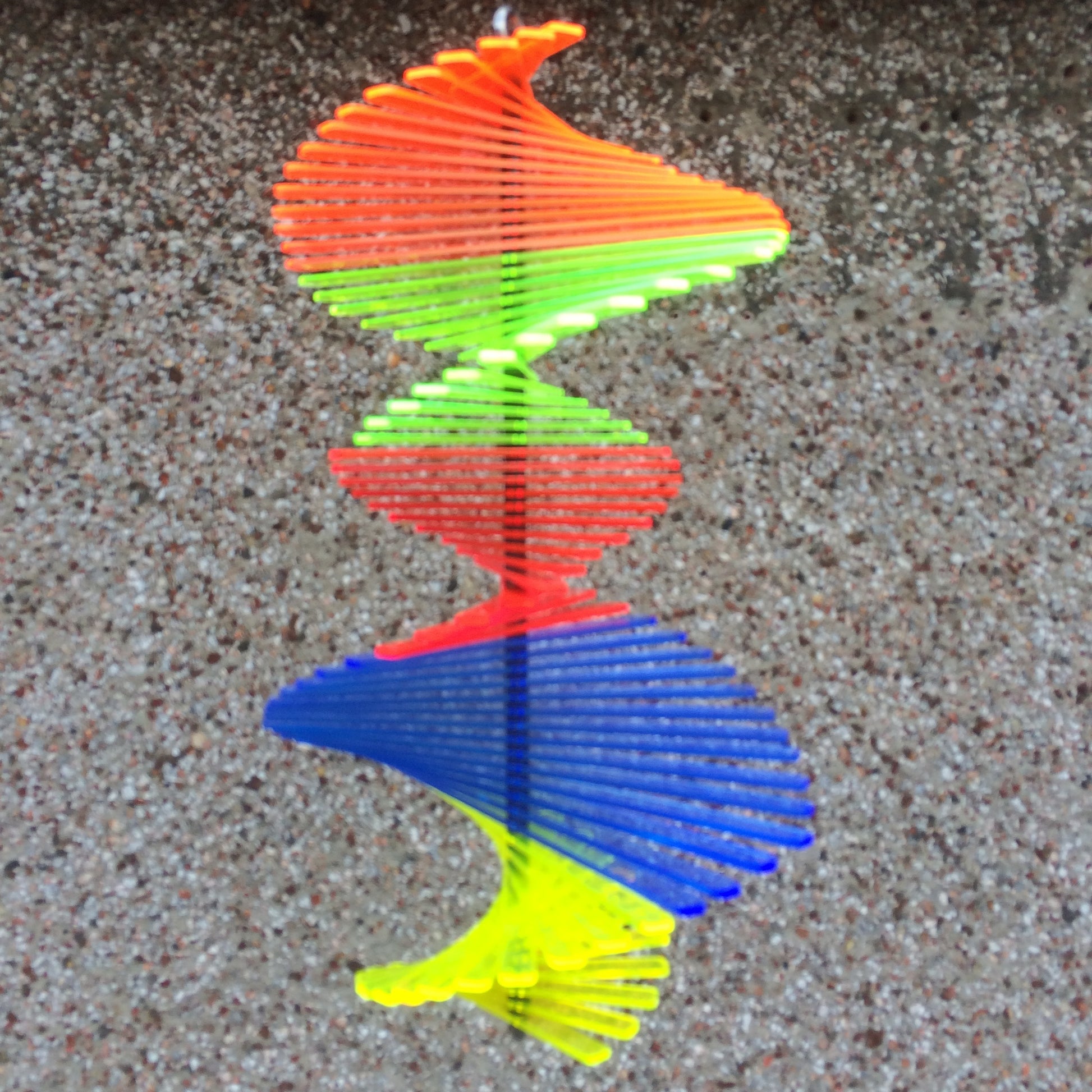 SunCatcher Fishtail Wind Spinner Garden in mixed colours