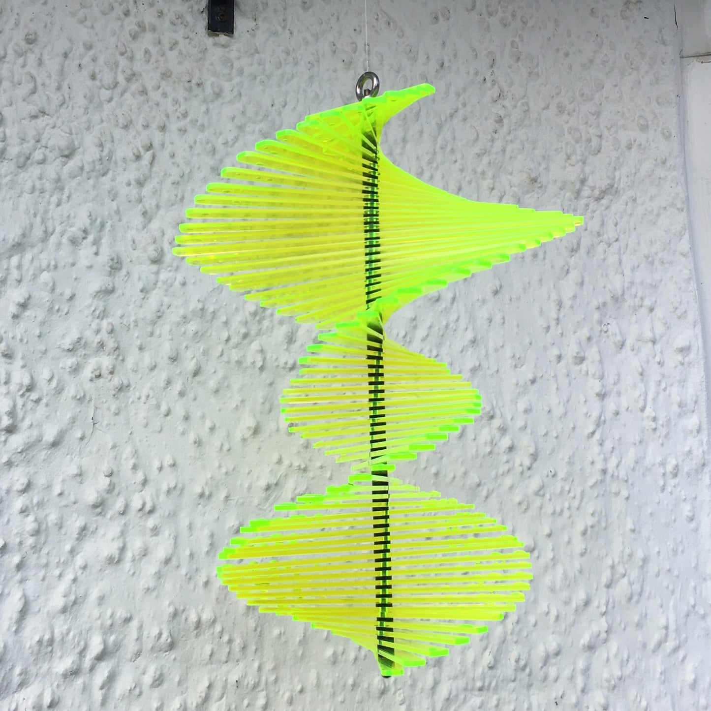 SunCatcher Fishtail Wind Spinner Garden in green