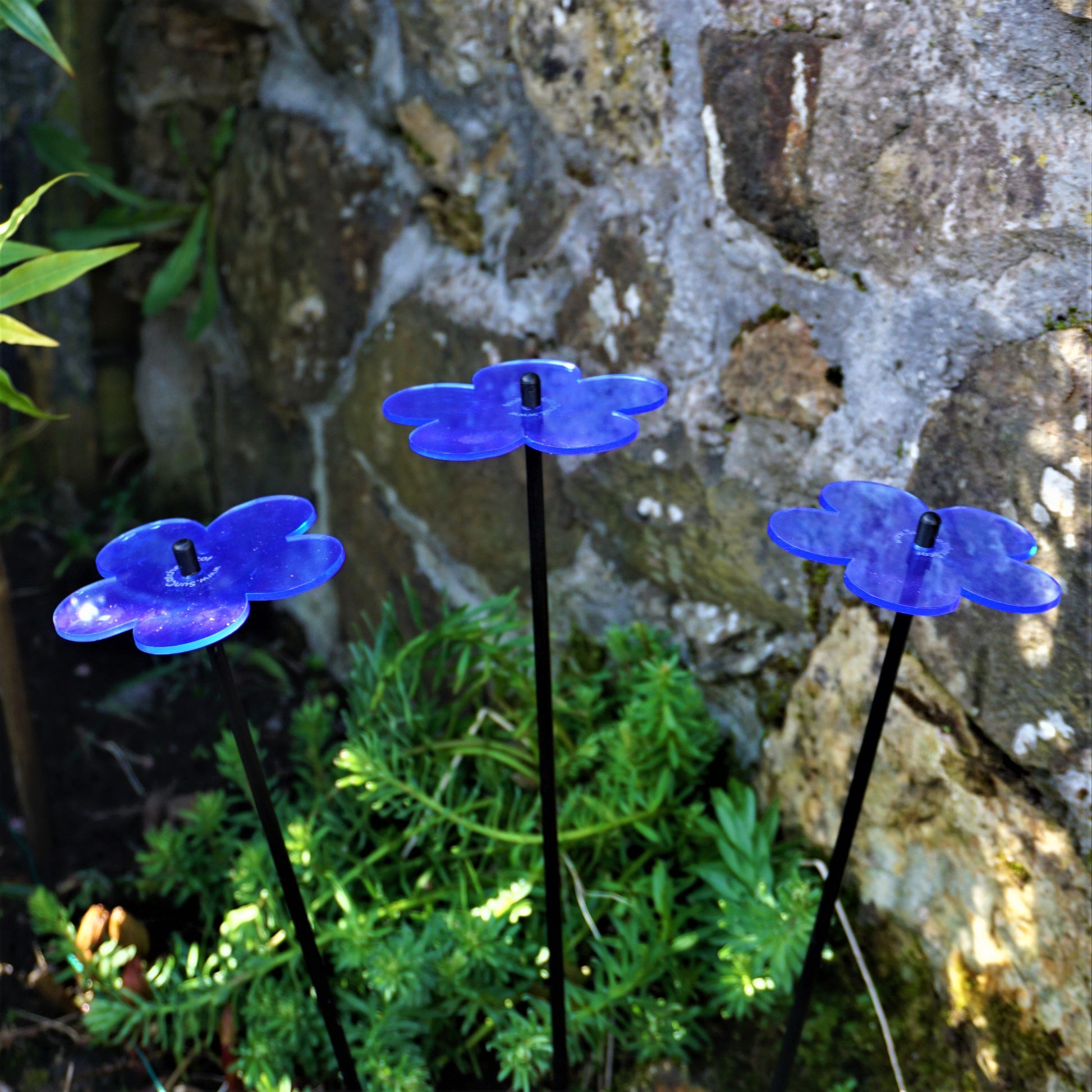 Medium SunCatcher Garden Decor Ornament Set of 3 Blossom in mixed colours packaging