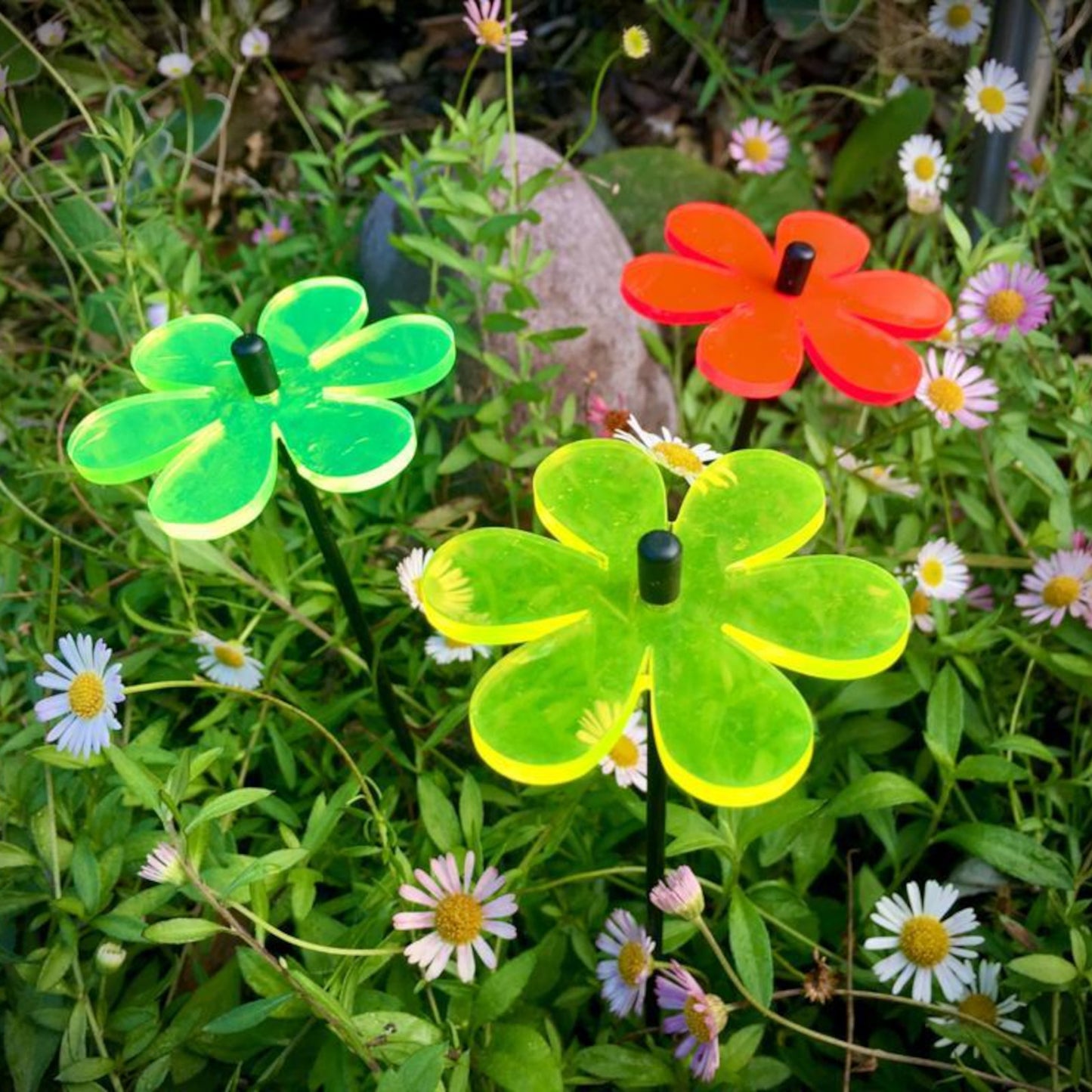 Medium SunCatcher Garden Decor Ornament Set of 3 Daisy in mixed colours