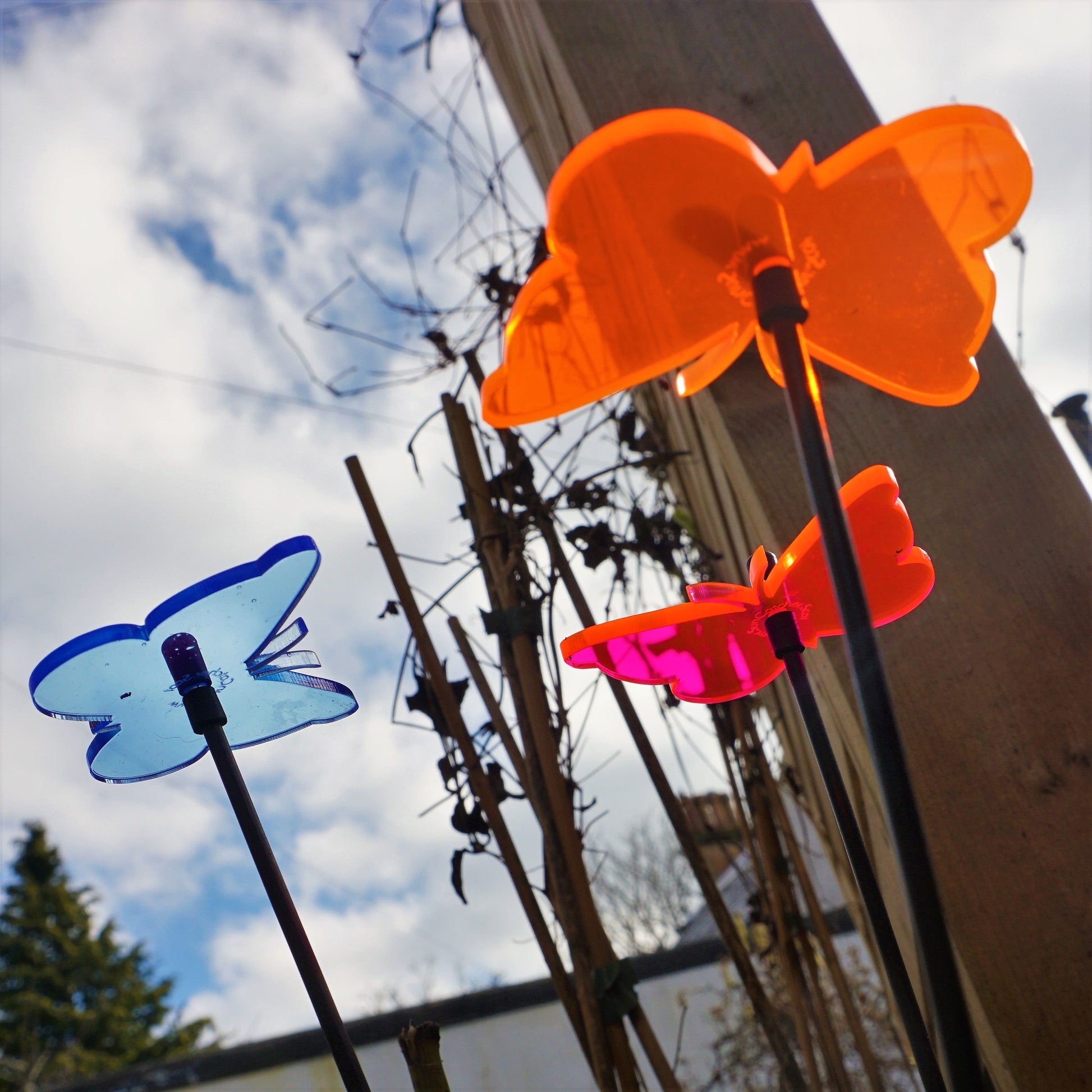 SunCatcher 3 x Butterfly GLOWING FROM DAWN TO DUSK colourful garden ornament