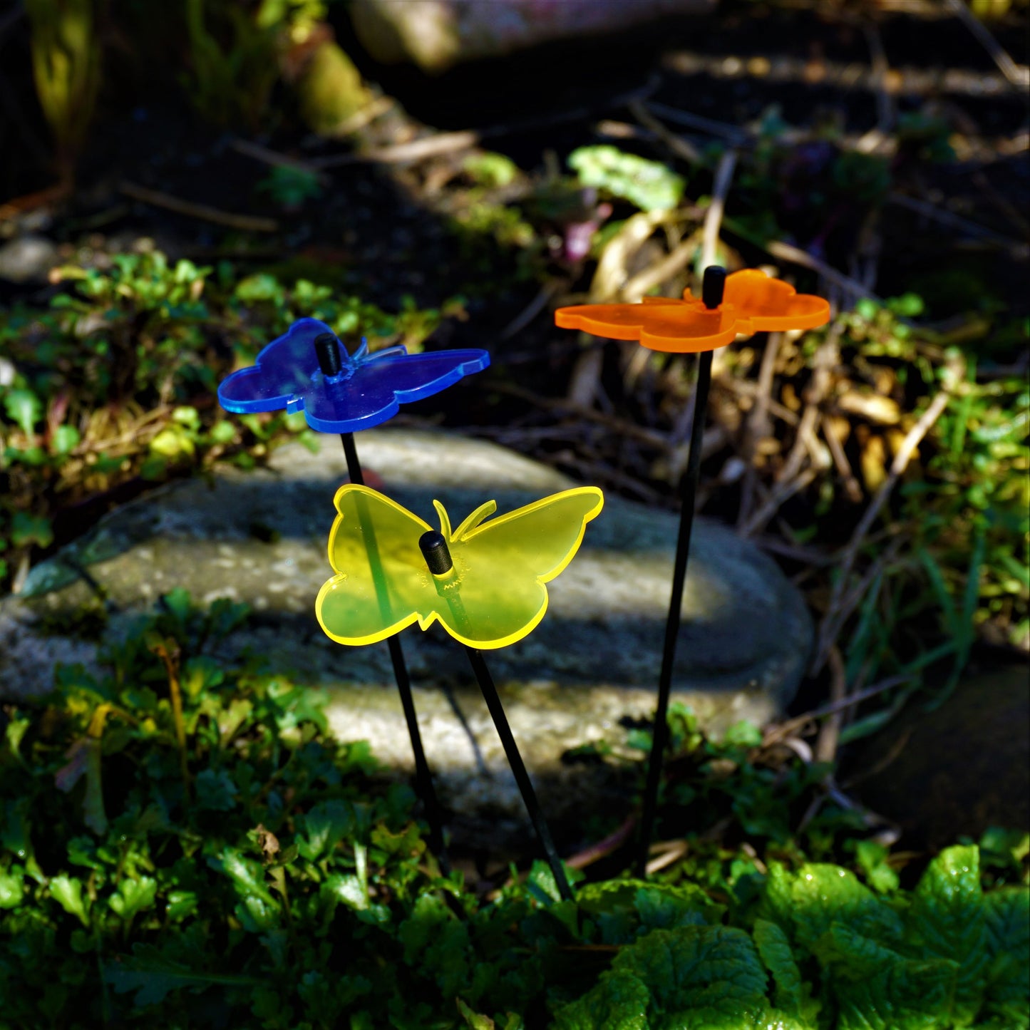 SunCatcher 3 x Butterfly GLOWING FROM DAWN TO DUSK colourful garden ornament