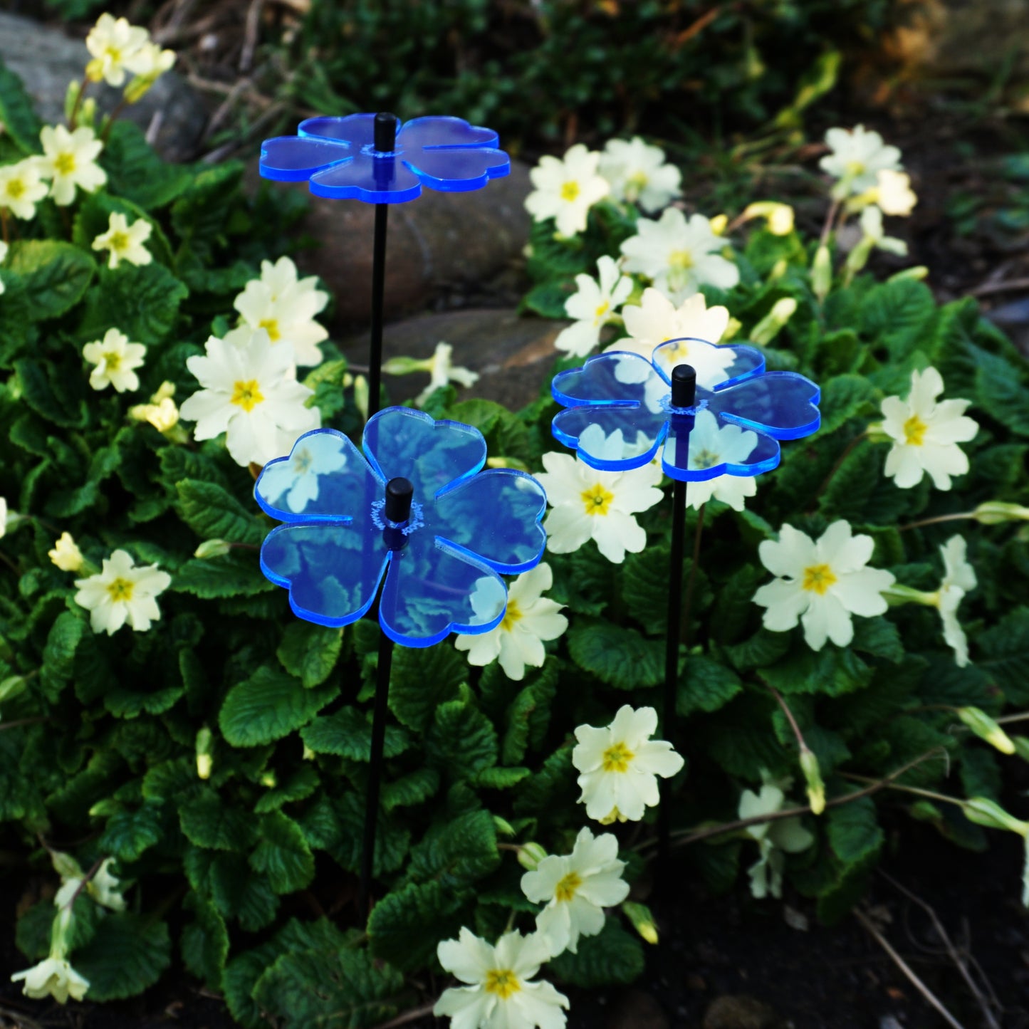 SunCatcher Set of 3: Flower | GLOW AT DUSK AND DAWN | colourful garden ornament