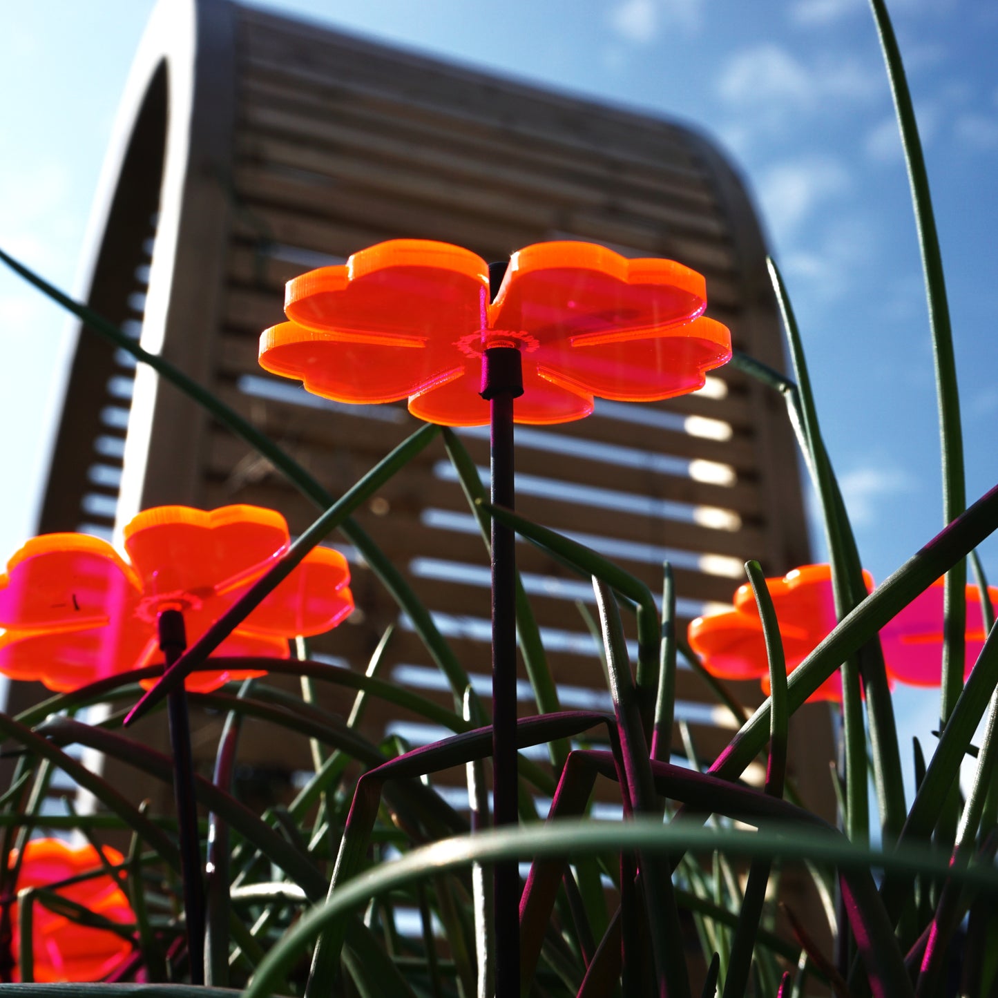 SunCatcher Set of 3: Flower | GLOW AT DUSK AND DAWN | colourful garden ornament