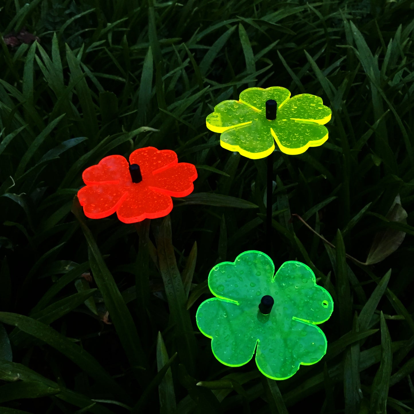 SunCatcher Set of 3: Flower | GLOW AT DUSK AND DAWN | colourful garden ornament