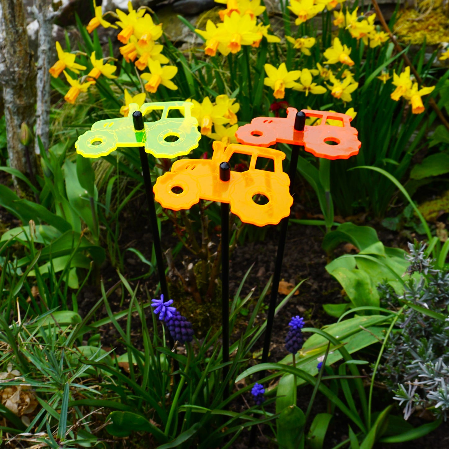 Set of 3 Glowing Medium Tractors SunCatcher Garden Decor Stakes