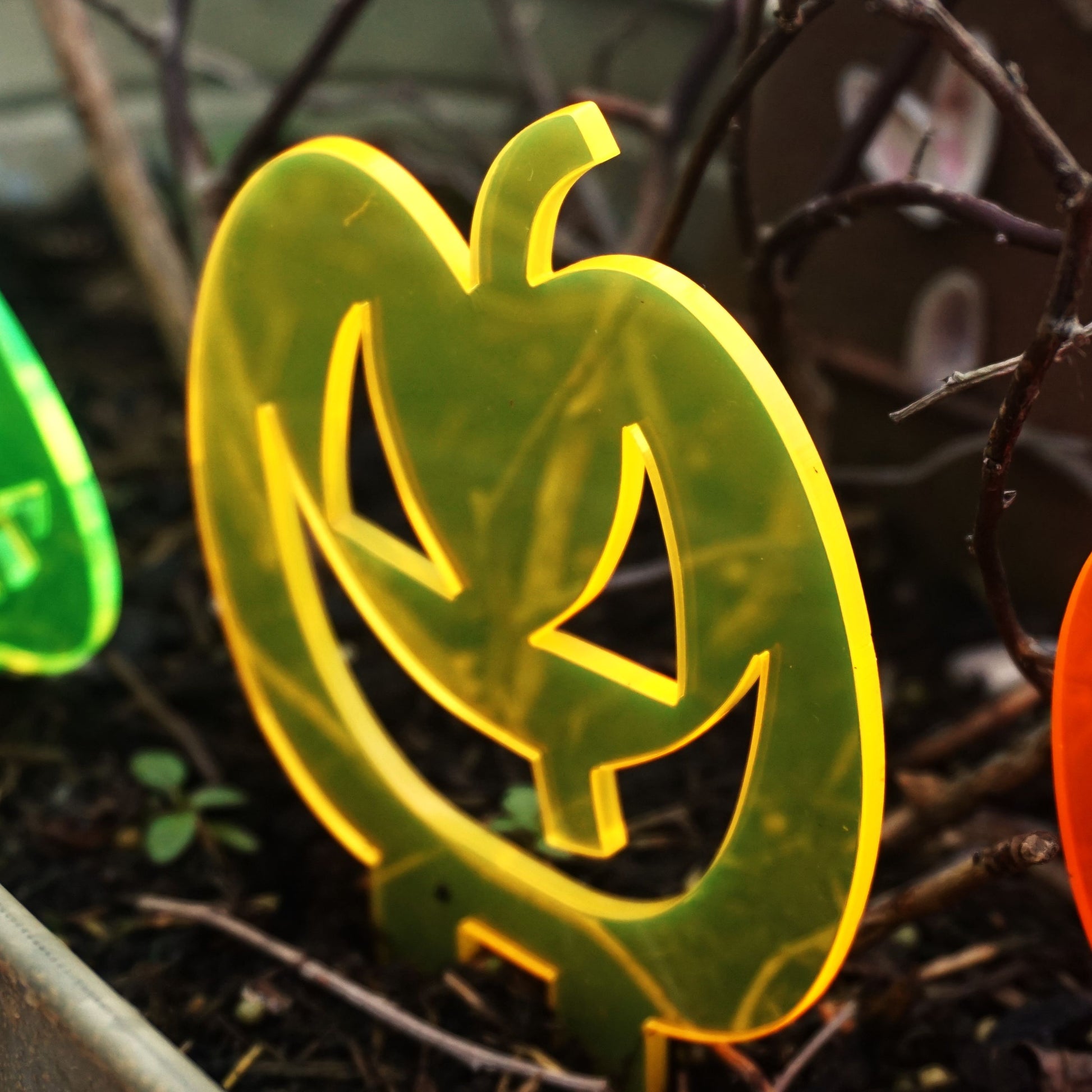 SunCatcher Set of 3 'Pumpkins' Glowing Halloween Garden Decoration Stake Pot