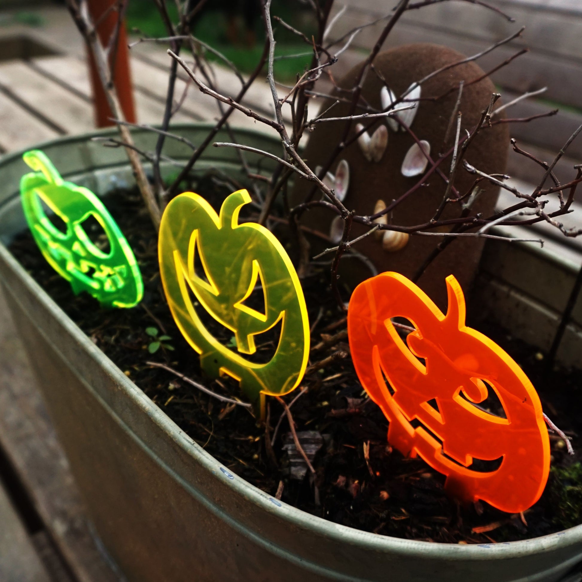 SunCatcher Set of 3 'Pumpkins' Glowing Halloween Garden Decoration Stake Pot