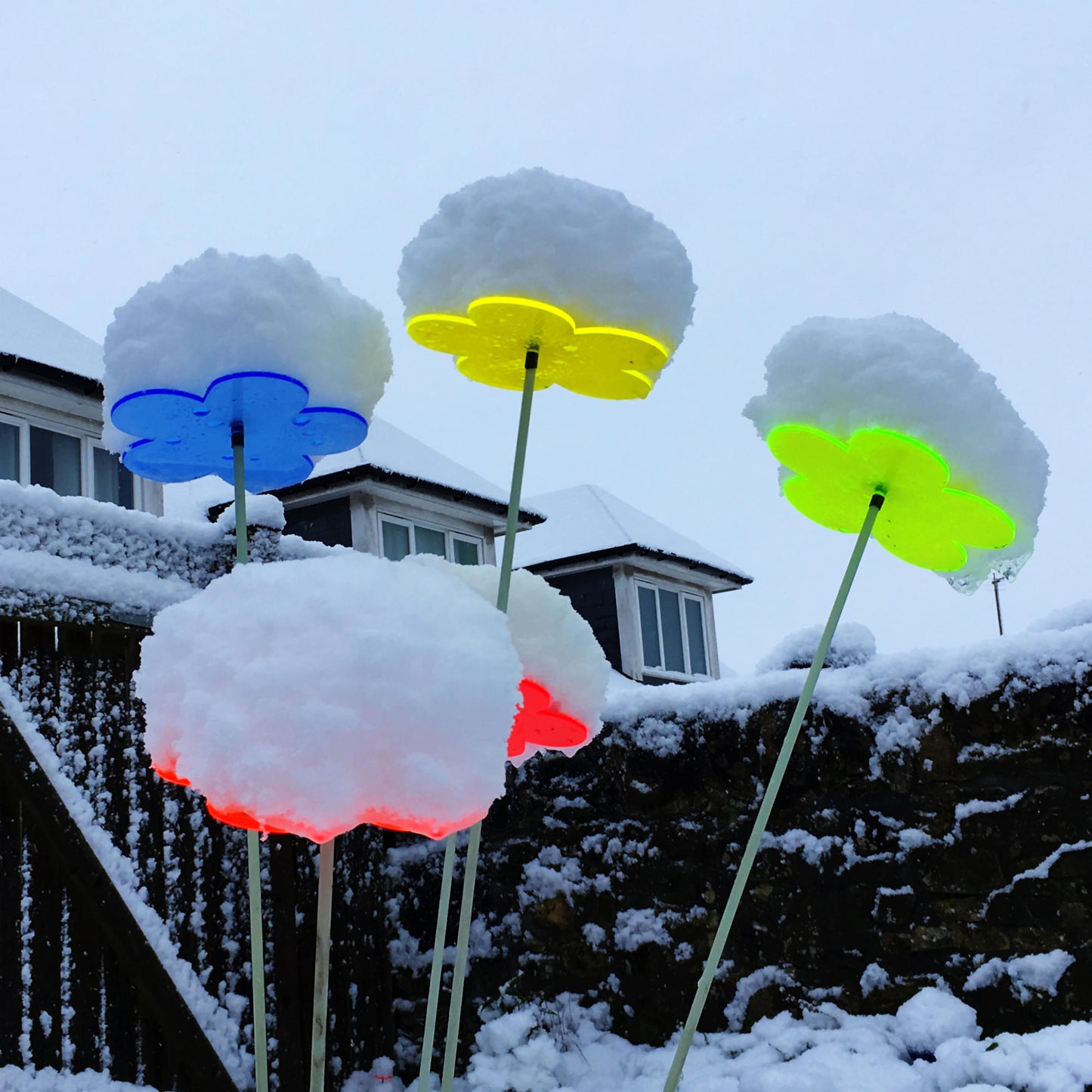 SunCatcher Fluorescent Blossom Garden Stakes – Set of 5 Outdoor Garden Ornaments