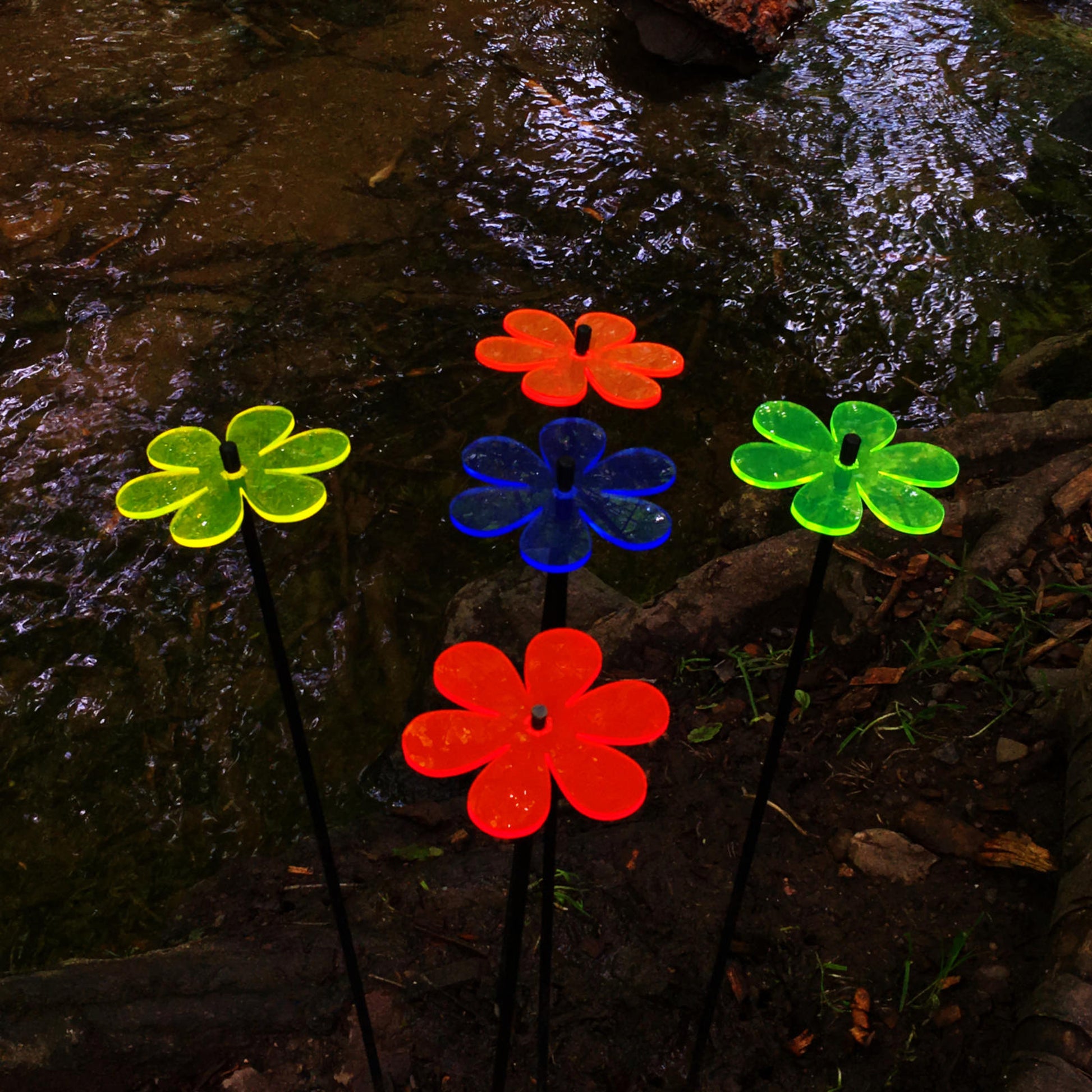 medium SunCatcher Garden Decor Ornament Set of 5 Daisy in mixed colours