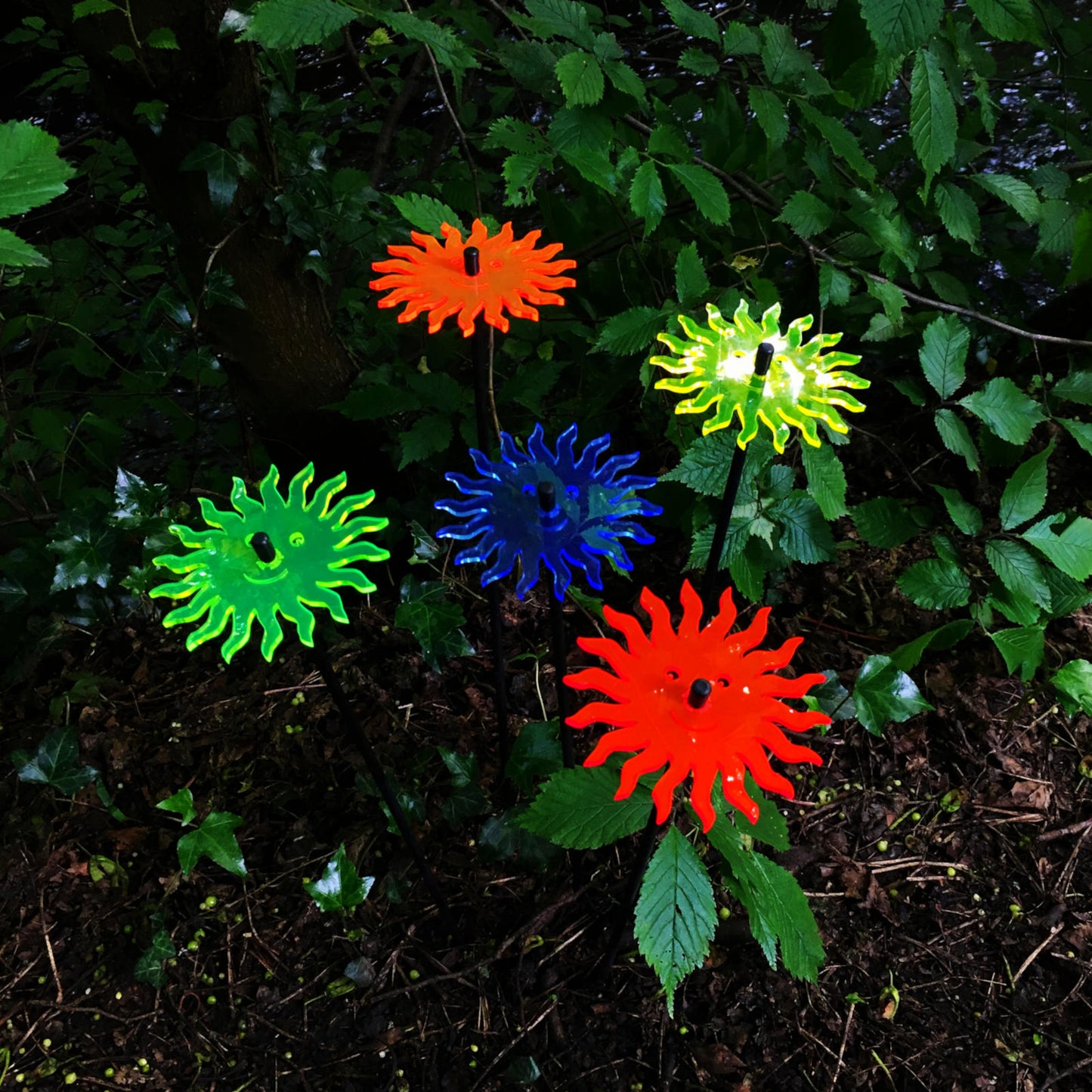 SunCatcher Set of 5: Smiling Sun garden ornament decor glow colour shine