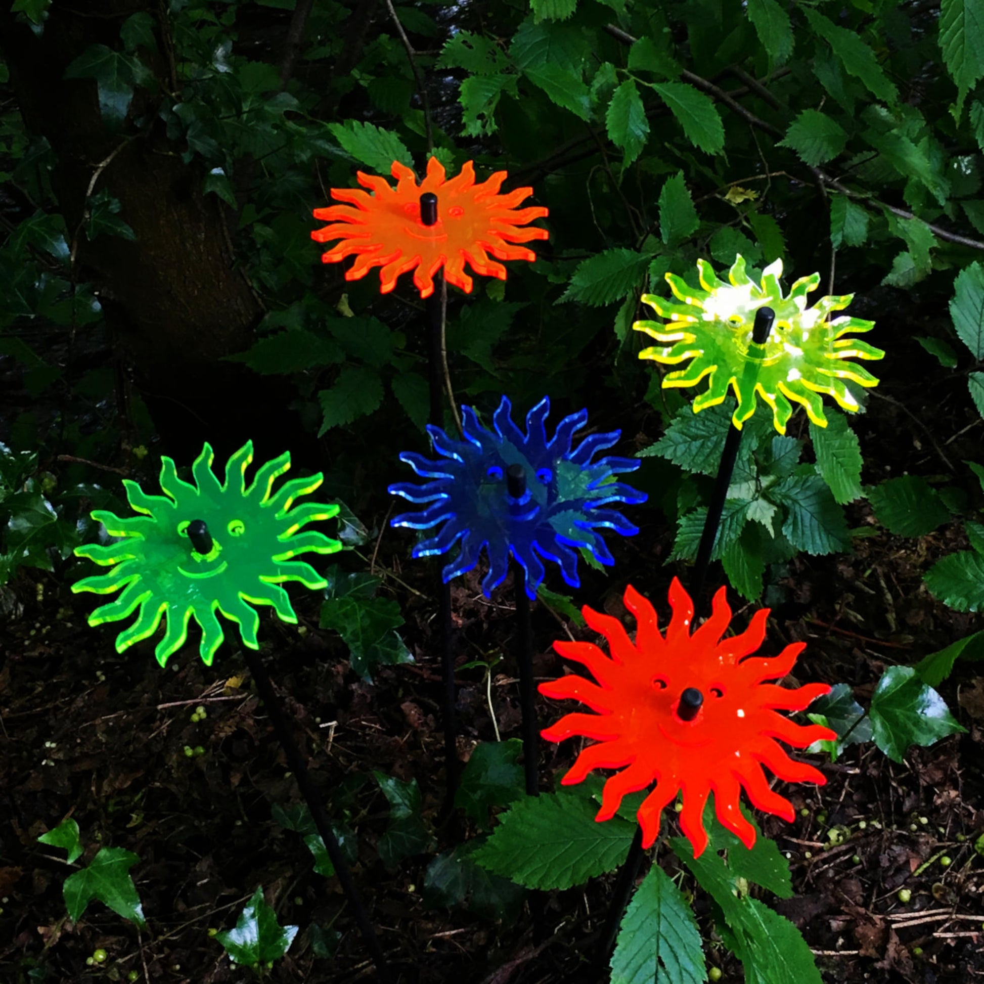 SunCatcher Set of 5: Smiling Sun garden ornament decor glow colour shine