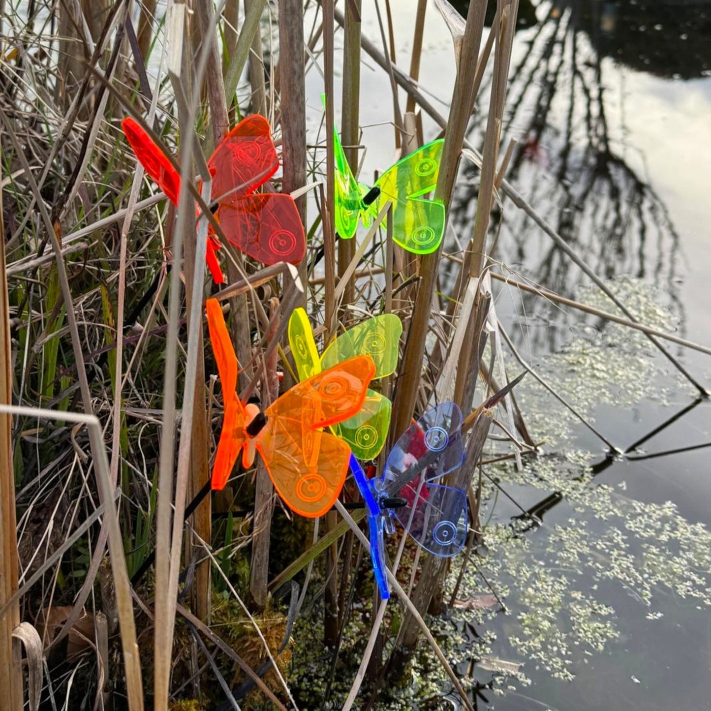 SunCatcher Admiral Butterfly Garden Stakes – Set of 5 3D Fluorescent Glowing Outdoor Garden Decorations (30cm high)
