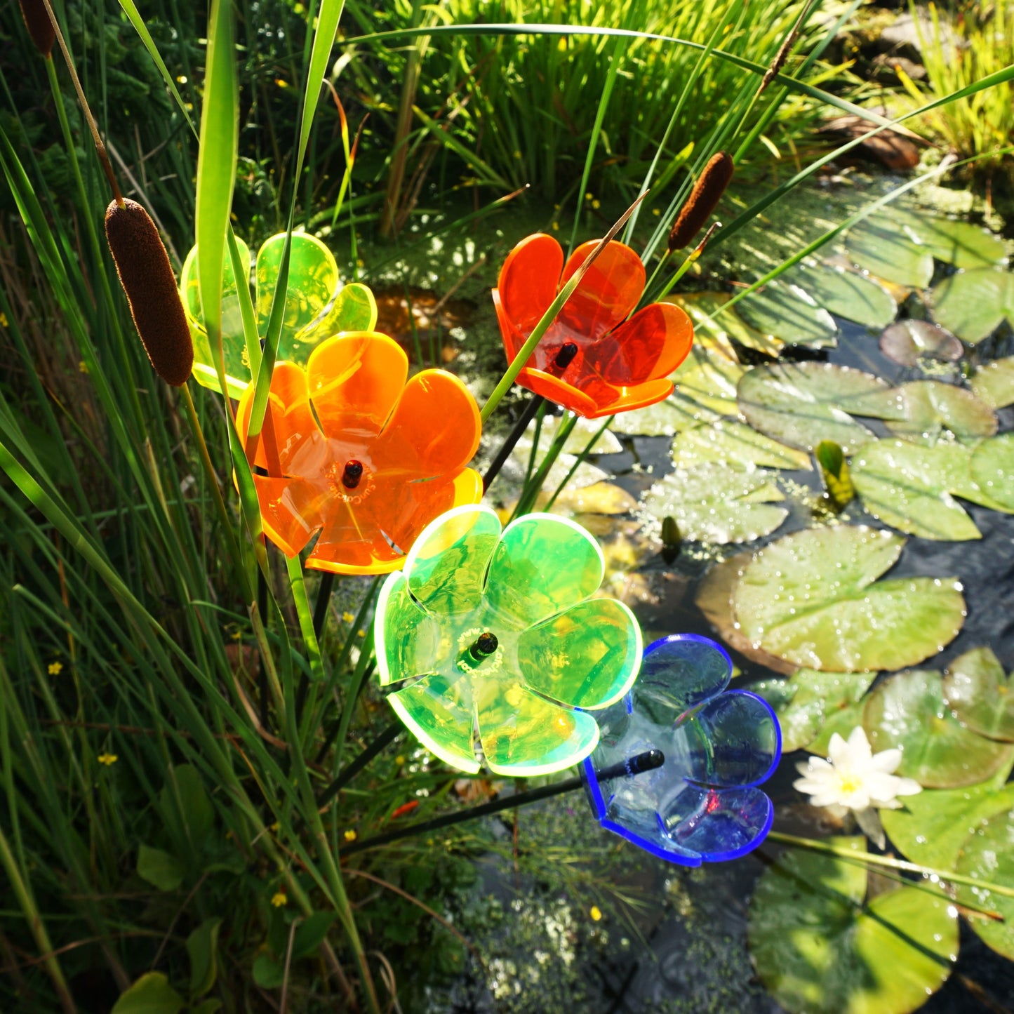 Medium SunCatcher Garden Décor Ornament Set of 5 'Tulip'