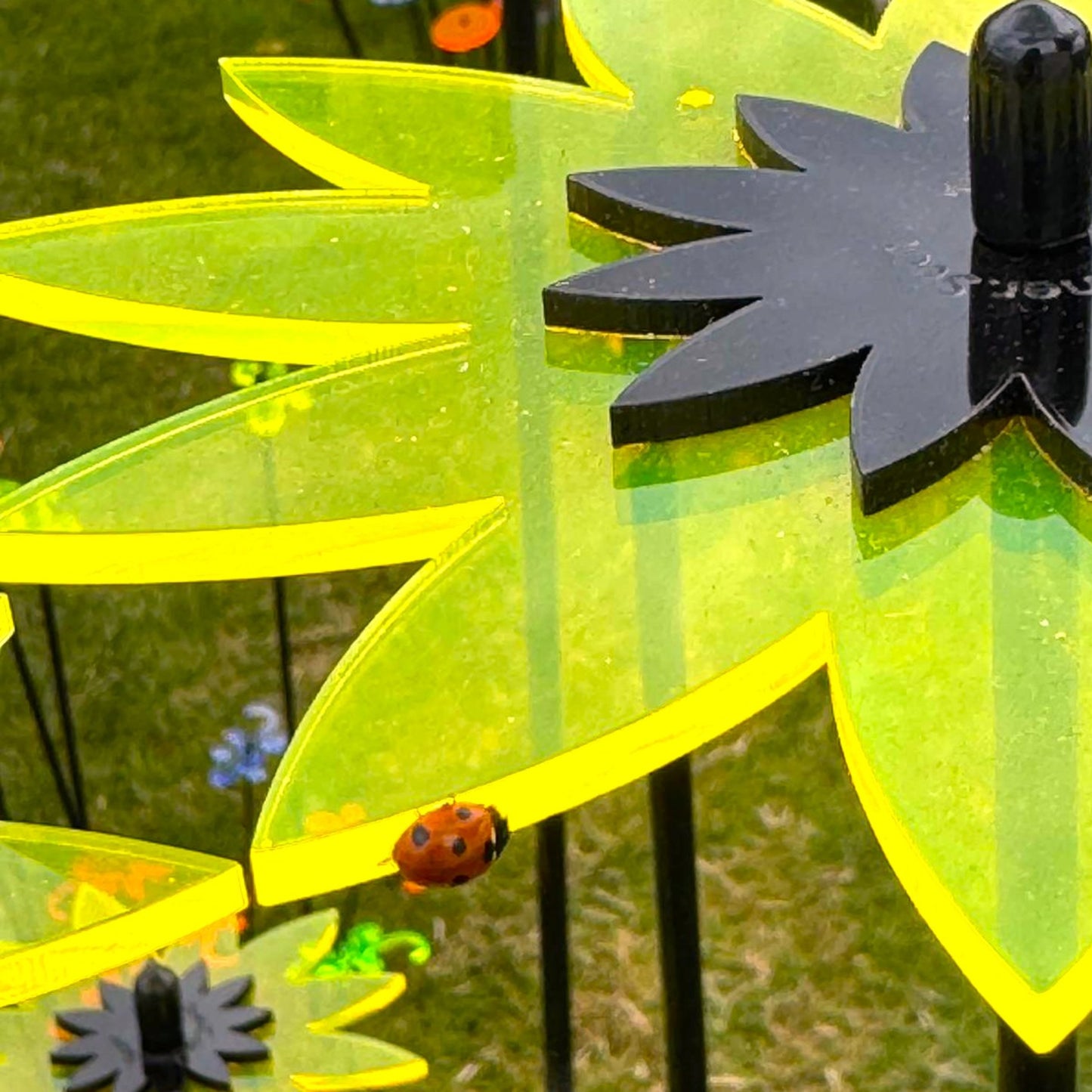 Large Garden Decor Ornaments Set of 3 'Sunflowers'