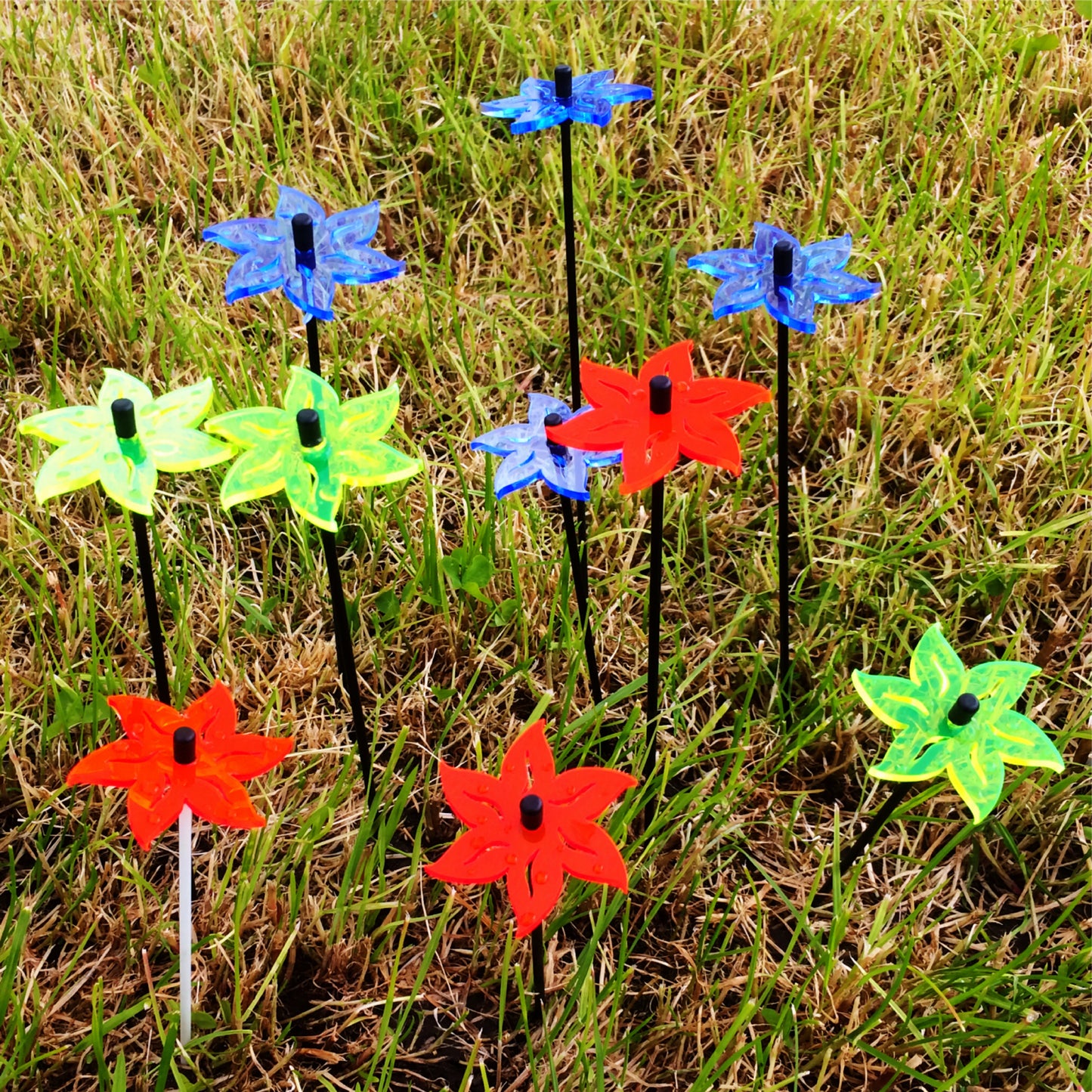 Small SunCatcher Garden Decor Ornament Set of 3 Lotus in mixed colours