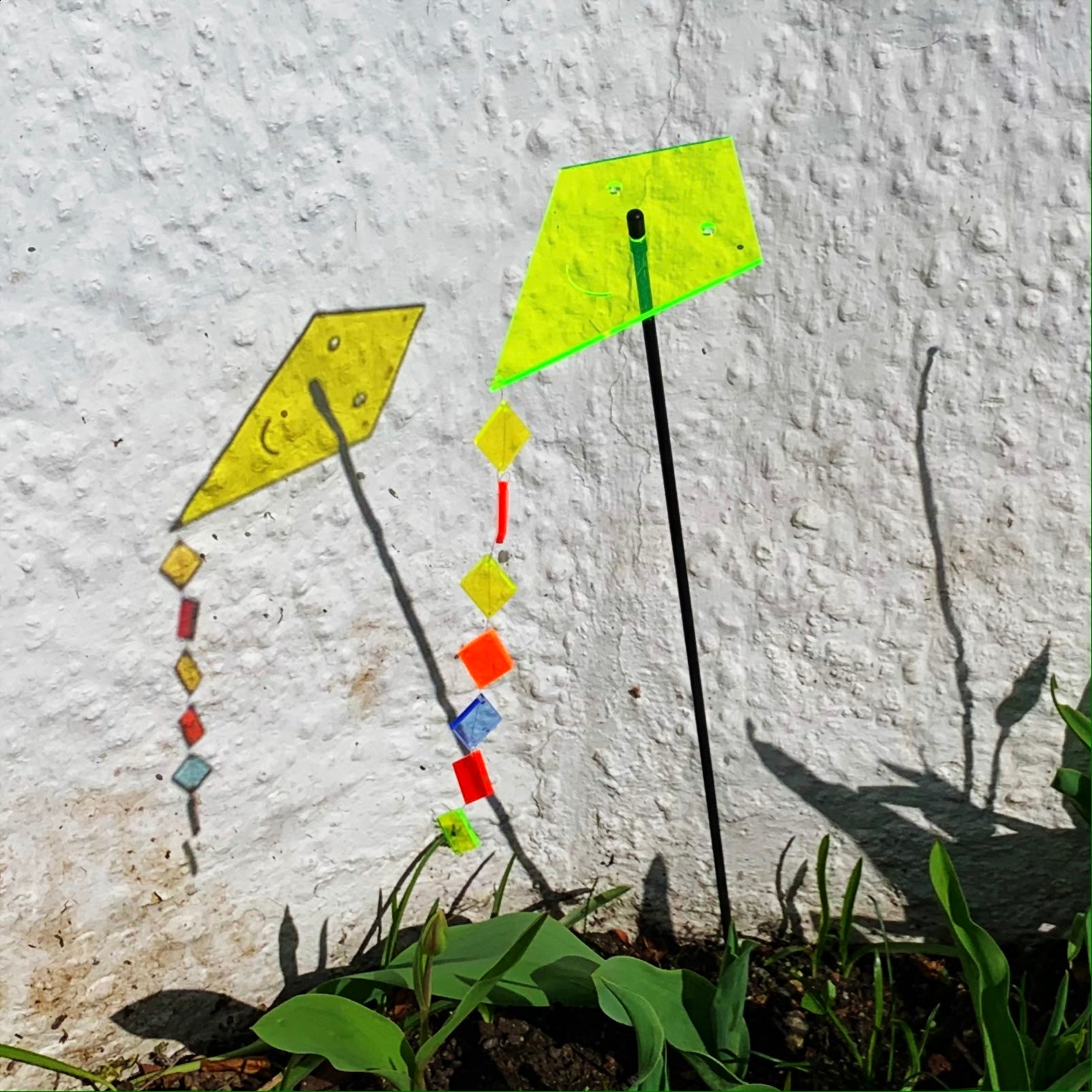 Kite with Tail fluorescent acrylic garden stake outdoor SunCatcher image 3