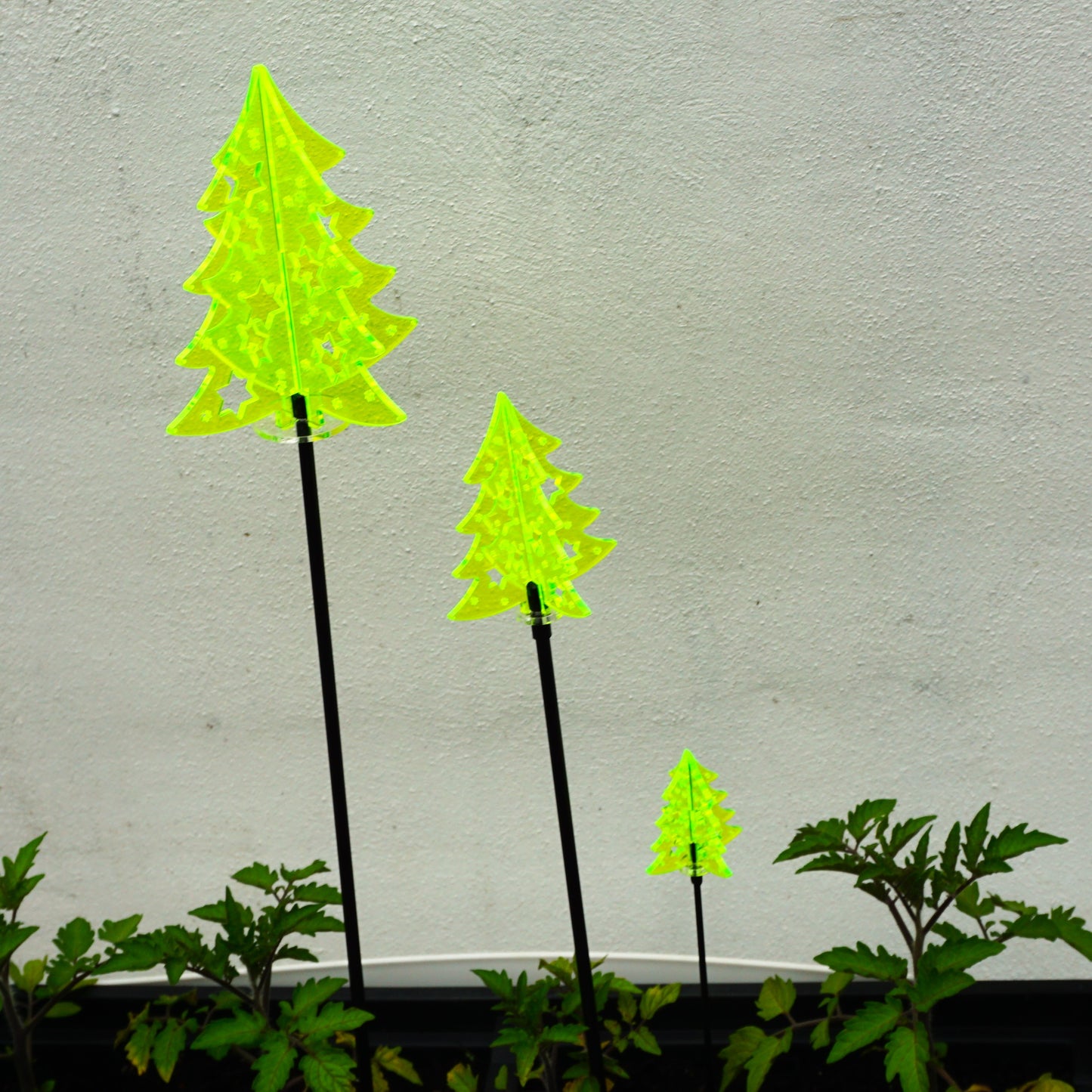 Single SunCatcher Garden Décor Stake 'Christmas Tree'