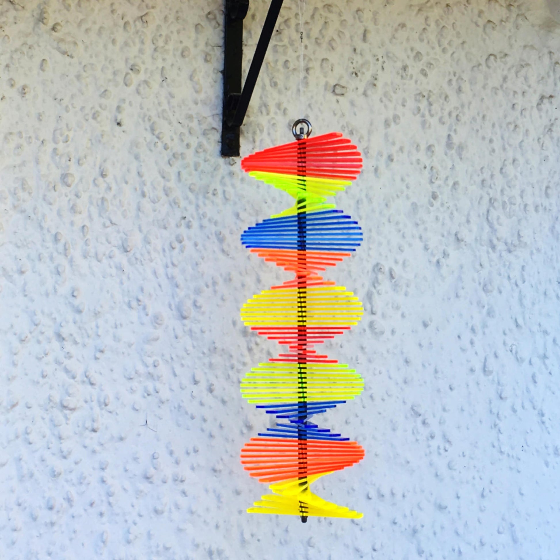 SunCatcher Fishtail Wind Spinner Garden in mixed colours