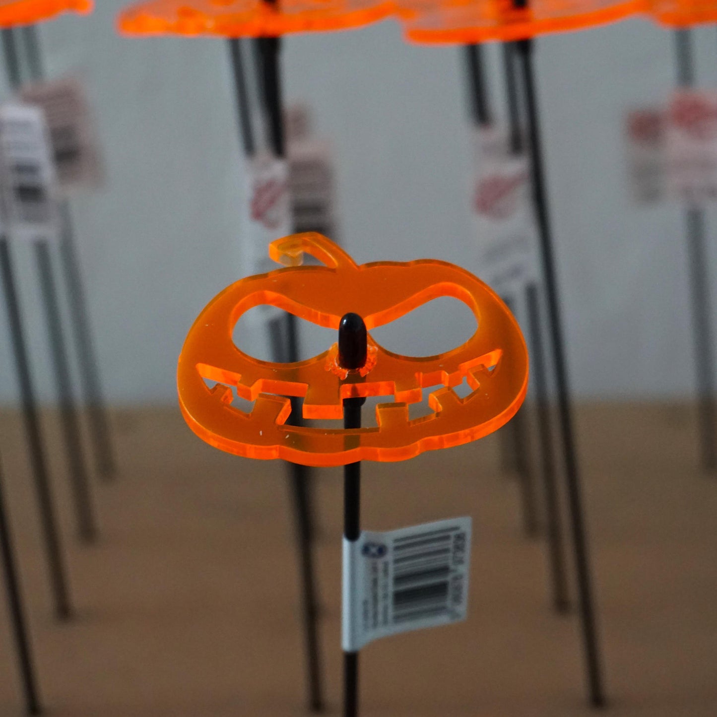 Single SunCatcher Garden Décor Stake Smiler Pumpkin