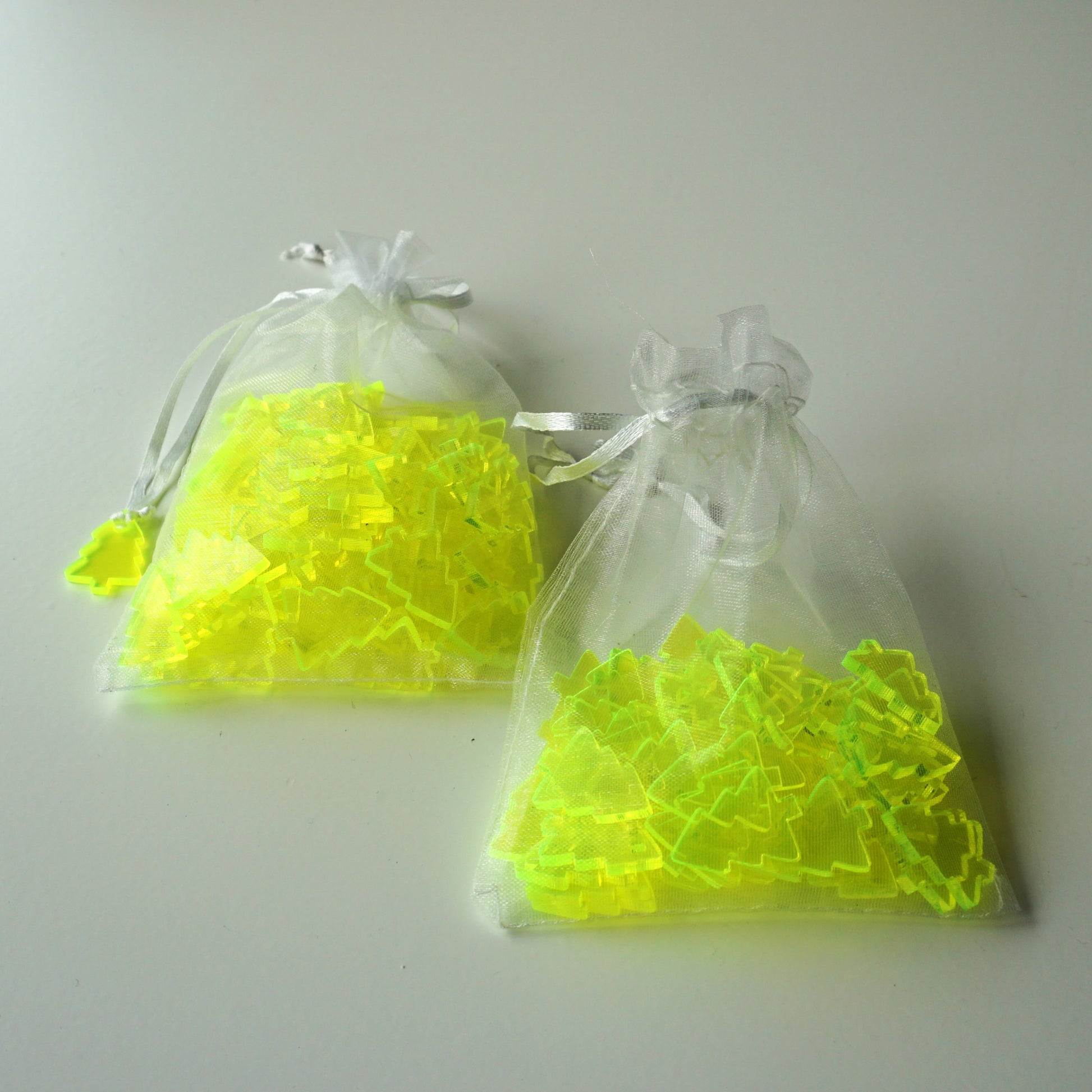 Scatter Glowing Table Decoration Packs 50, 100 for Events, Weddings, Parties, Plant Toppers, Indoor or Outdoor Decorations