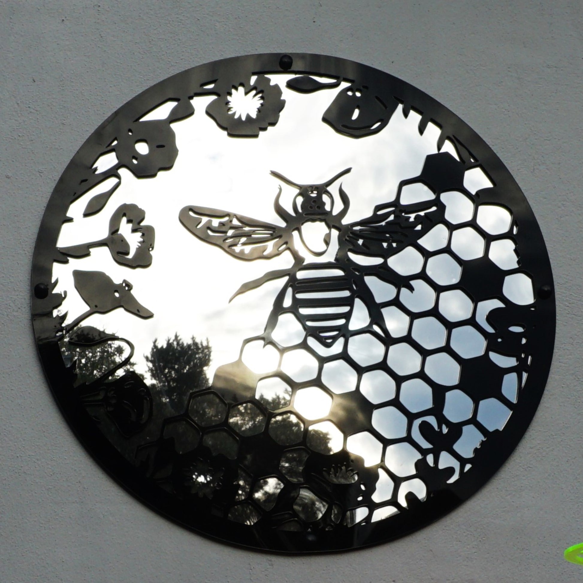 Honey Bee Garden Mirror 50cm, 19.6 Inch Diameter Round SunCatcher Decor Long lasting Indoor Outdoor Mirrors