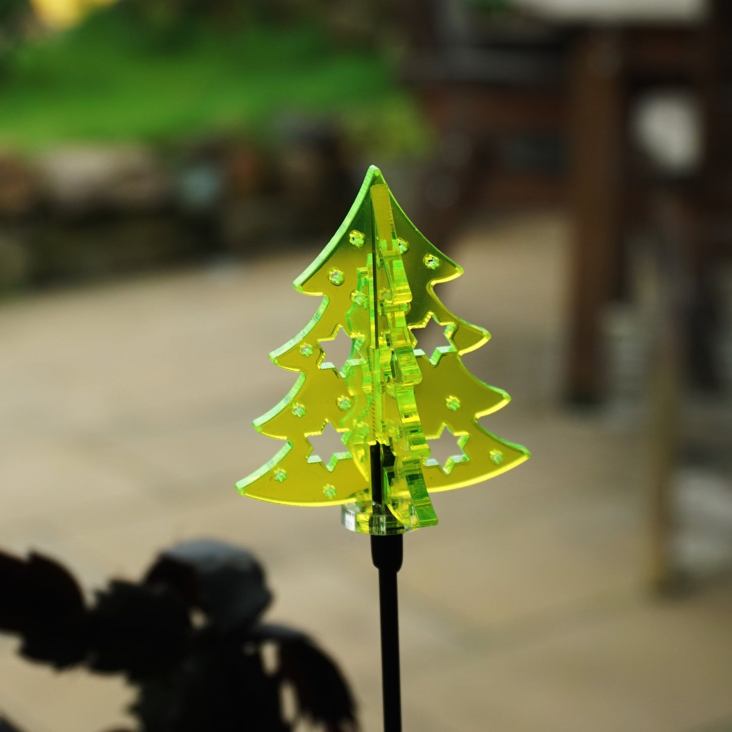 Single SunCatcher Garden Décor Stake 'Christmas Tree'