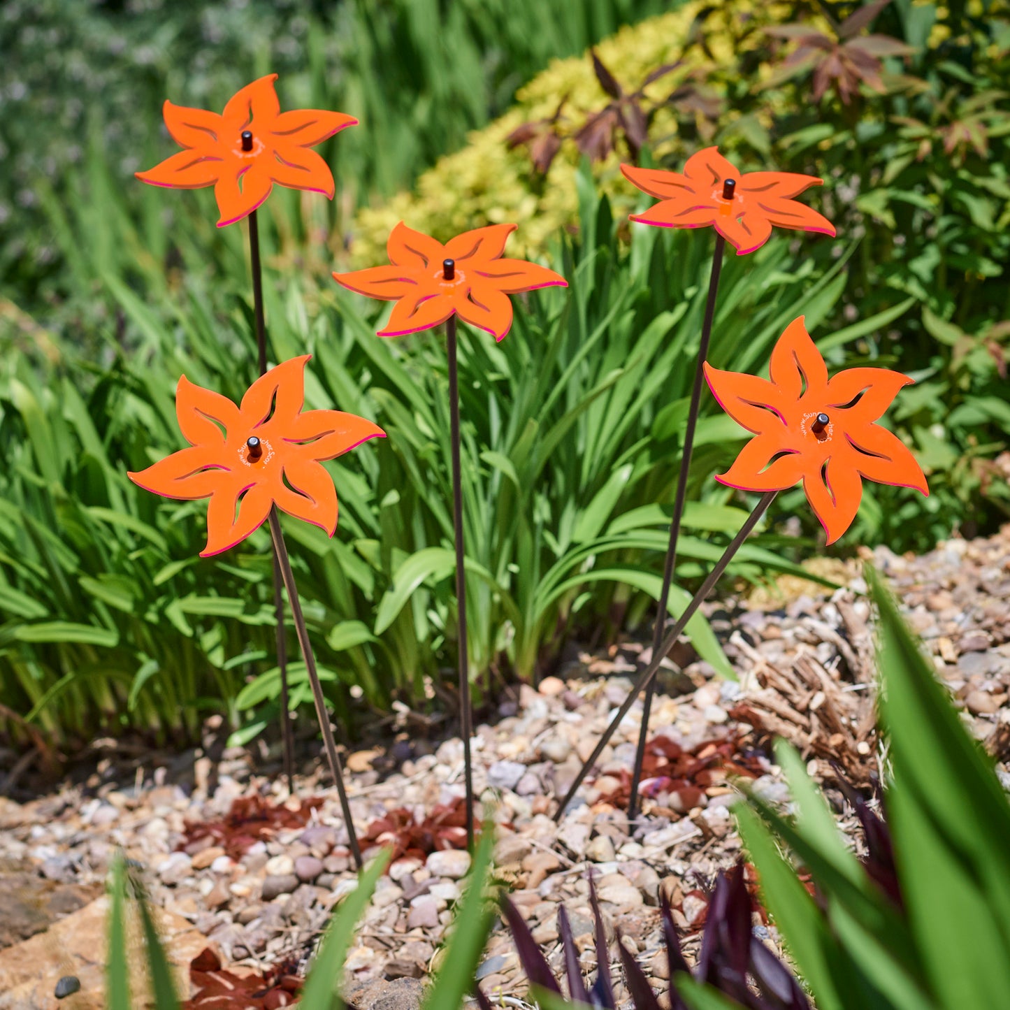 SunCatcher Lotus Garden Stakes – Set of 5 Fluorescent Outdoor Garden Ornaments | Small, Medium & Large