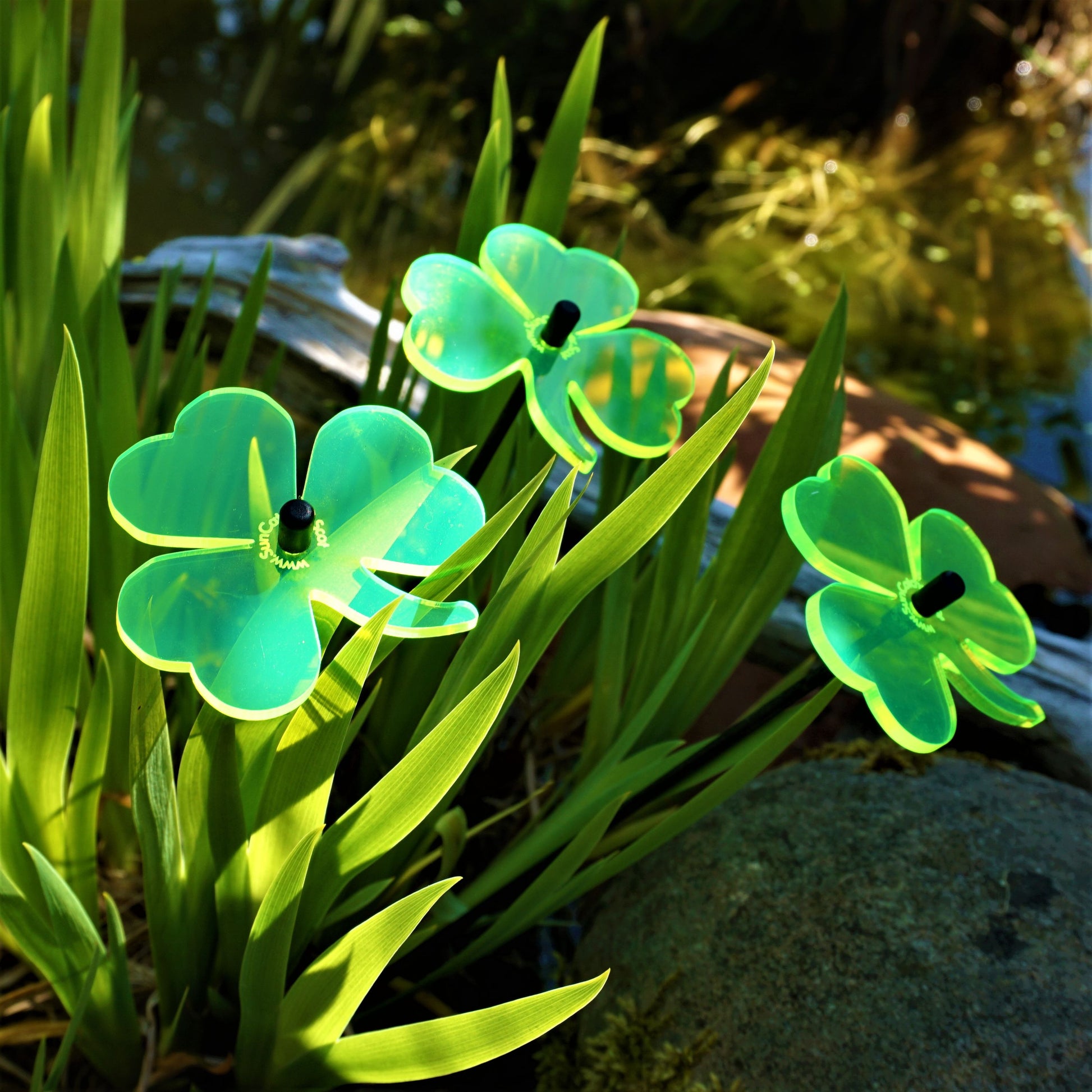 SunCatcher Set of 3 Shamrock GLOWING GARDEN DECORATION ornament irish accessory